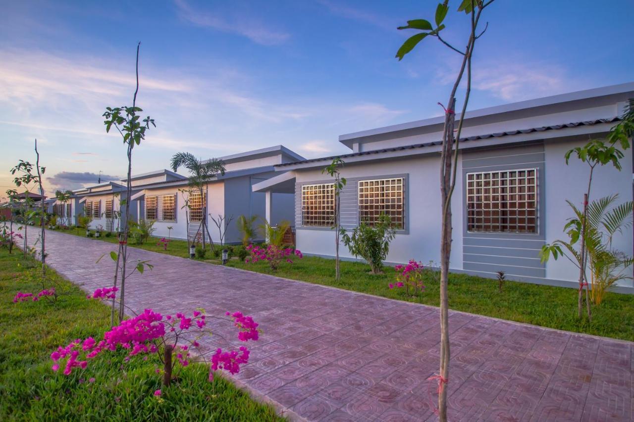 Ry'S Lotus Resort D'Angkor Siem Reap Exterior photo