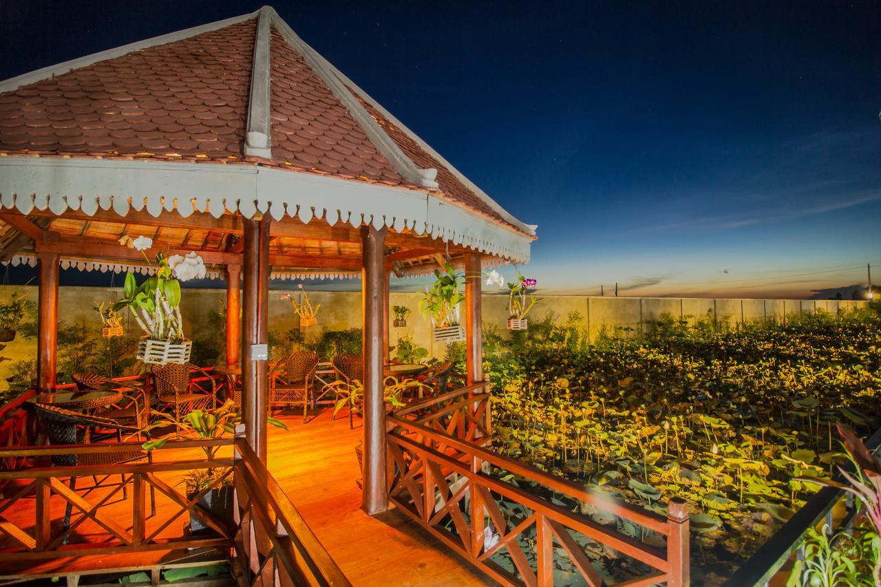 Ry'S Lotus Resort D'Angkor Siem Reap Exterior photo